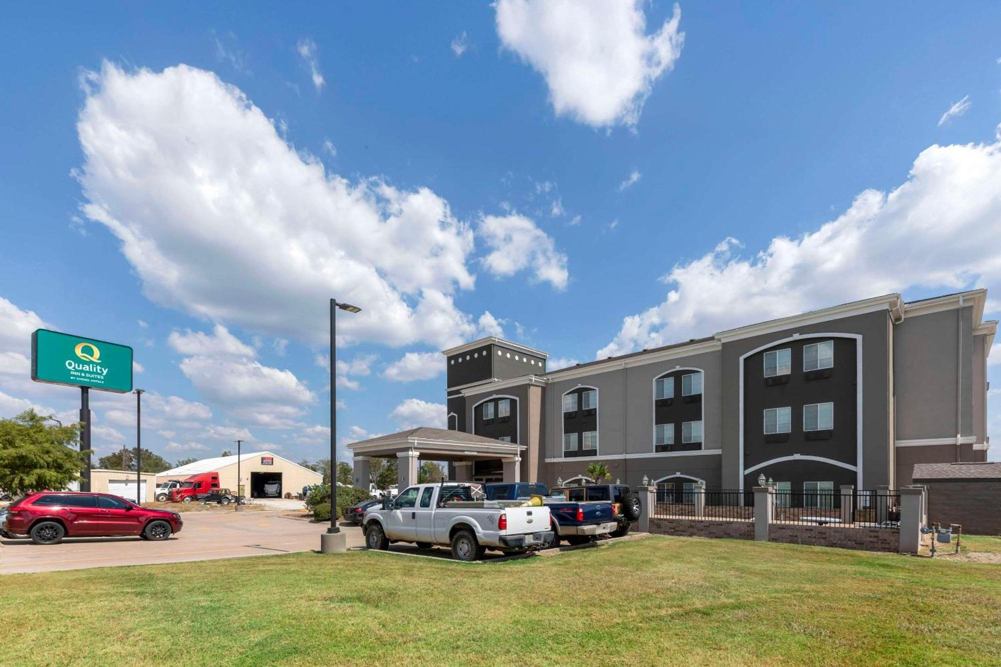 Quality Inn And Suites Groesbeck Exterior foto